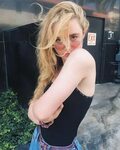 61 Sexy Kathryn Newton Boobs-Bilder machen jeden Fan-Tag zum